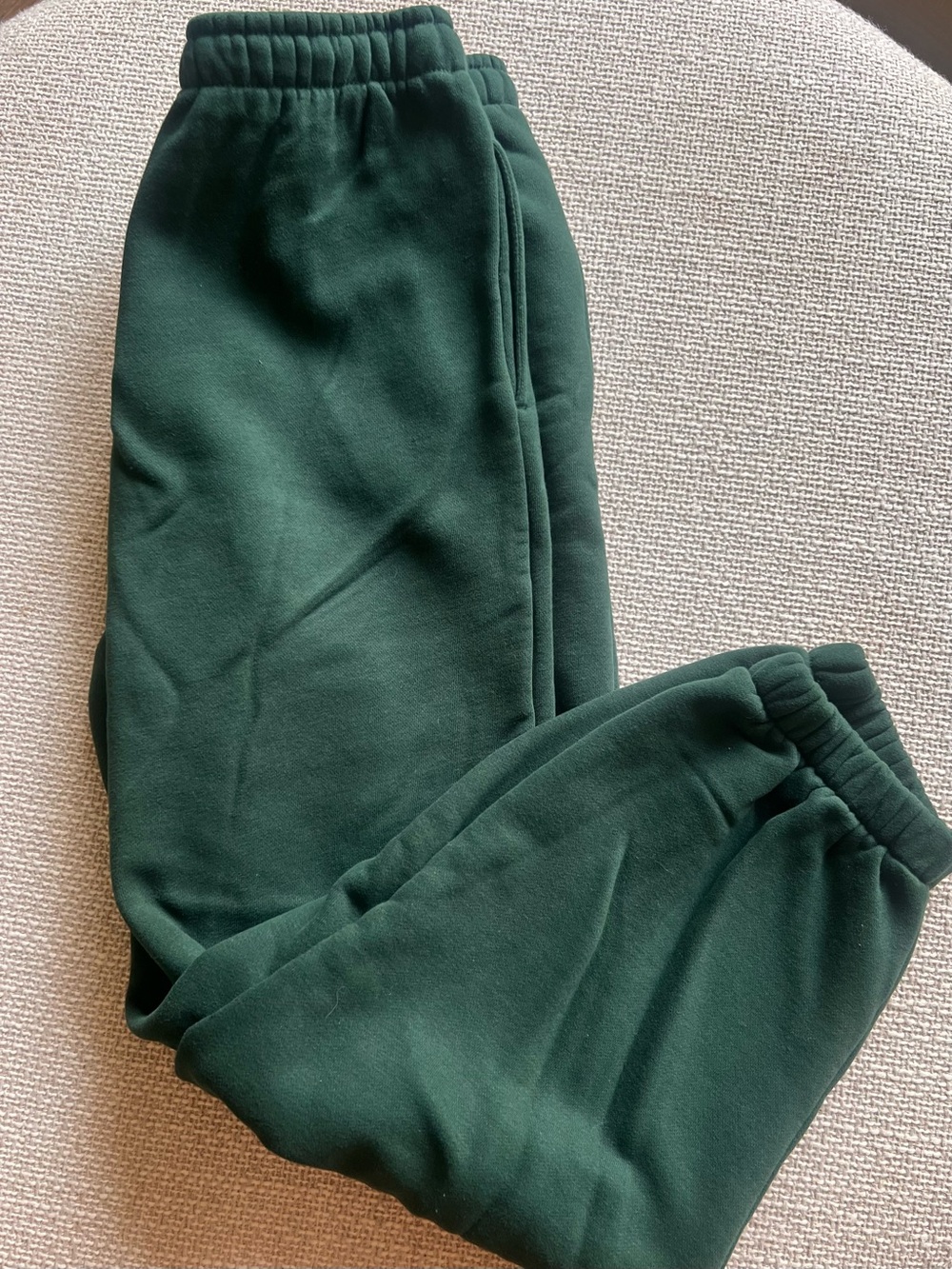 American Eagle Outfitters Hunter Green Women’s Cuffed Joggers - small